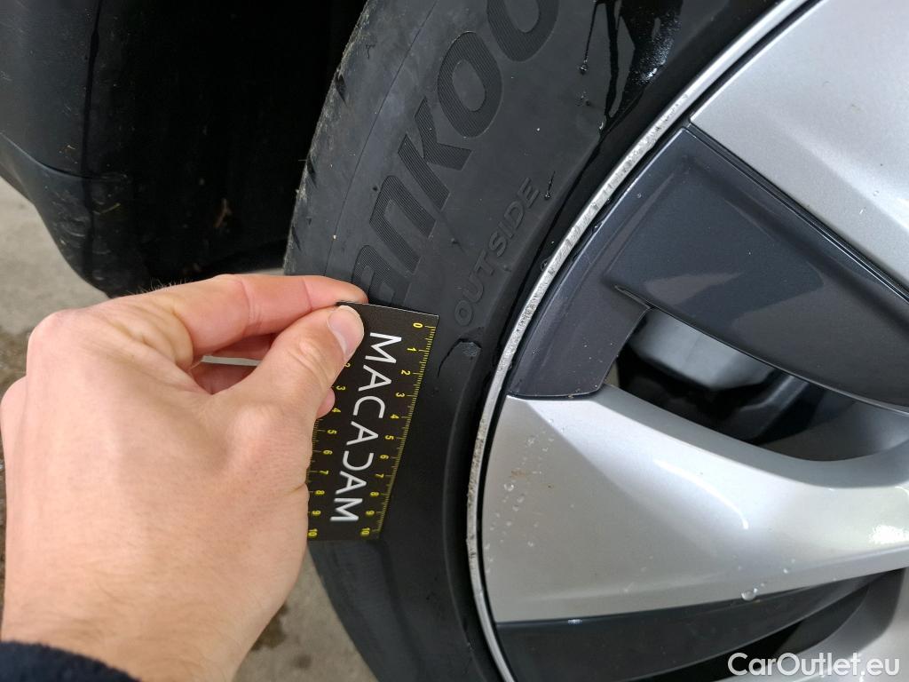  Tesla  Model Y TESLA  / 2020 / 5P / SUV Grande Autonomie Dual-Motor AWD #7