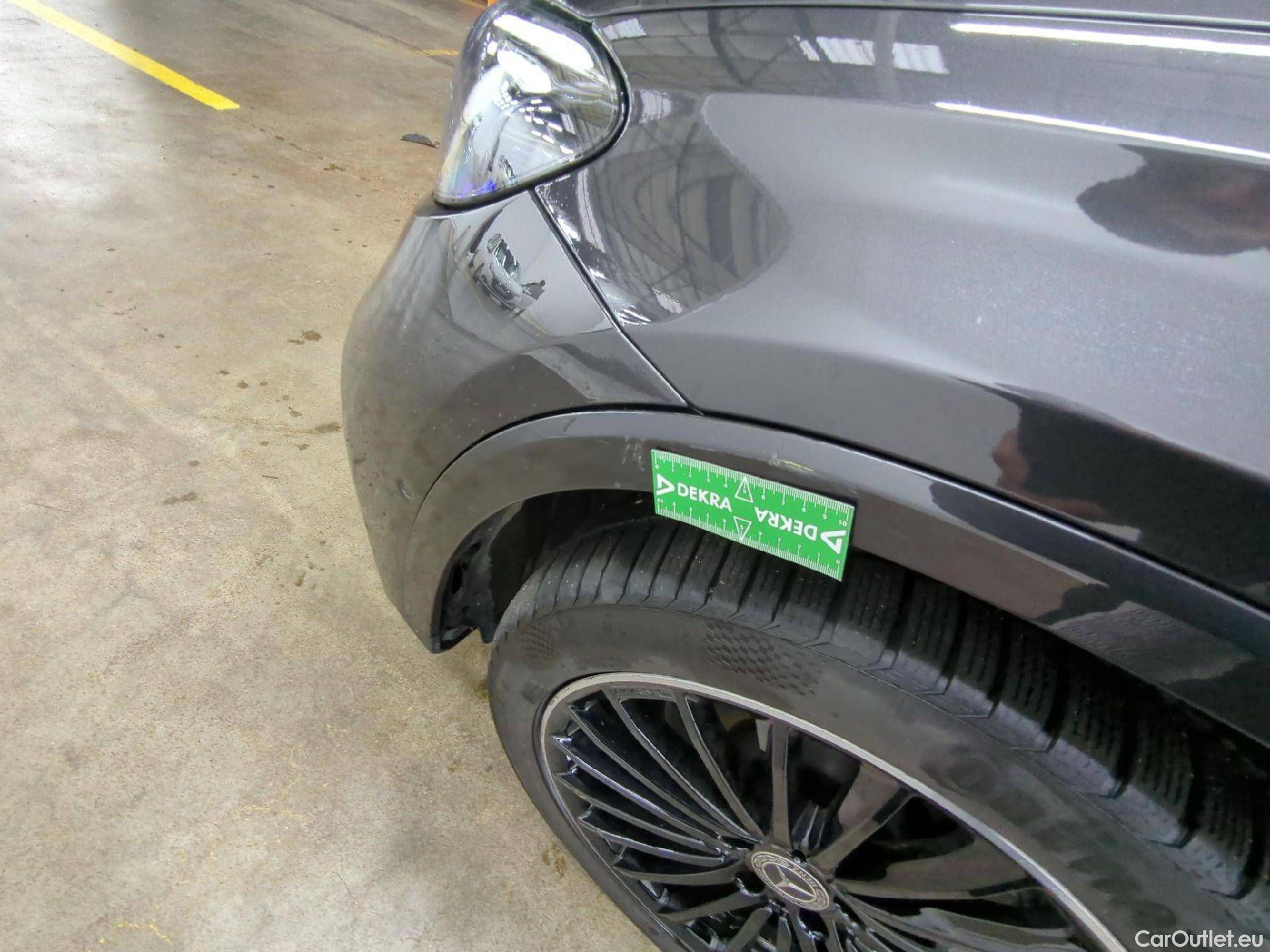  Mercedes  GLC MERCEDES-BENZ  / 2022 / 5P / SUV  400 e AMG Line 4MATIC #27