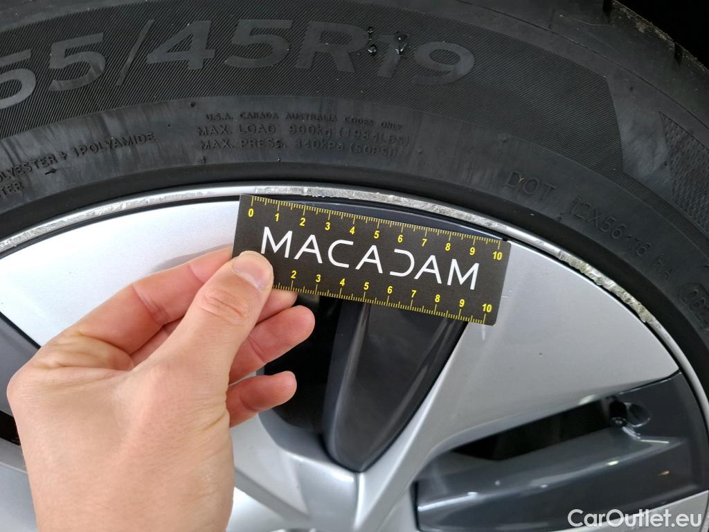  Tesla  Model Y TESLA  / 2020 / 5P / SUV Grande Autonomie Dual-Motor AWD #38