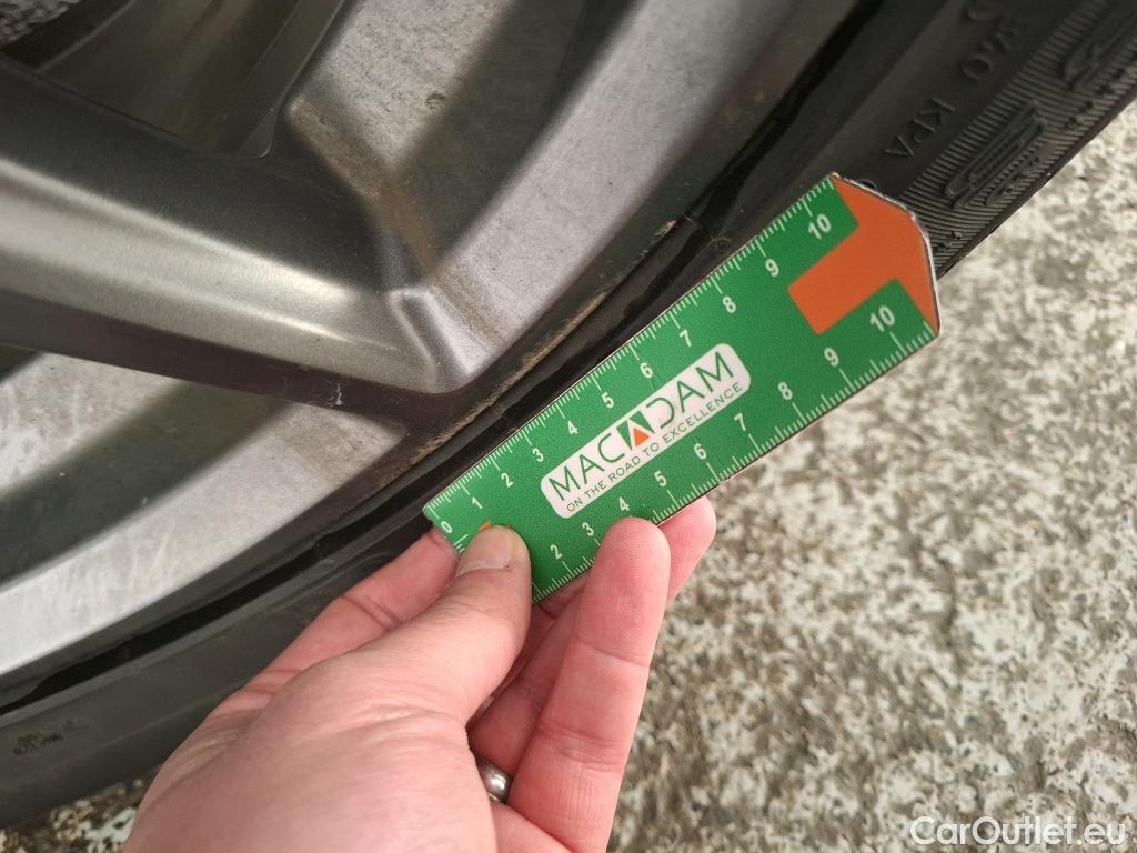  Land Rover  Range Rover LAND ROVER  Velar / 2017 / 5P / SUV 2.0 P400e PHEV BVA R-Dynamic HSE #4