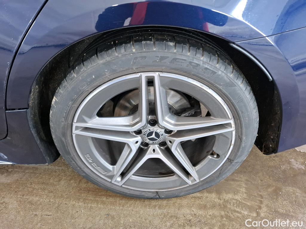  Mercedes  CLS-Klasse MERCEDES-BENZ CLS Coupe / 2018 / 4P / Coupé CLS 220 d AMG Line+ 4Matic #33