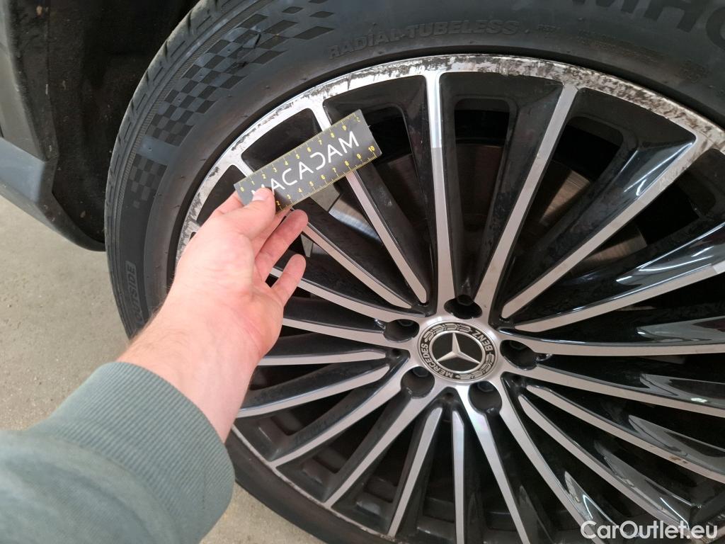  Mercedes  G-Klasee MERCEDES-BENZ GLC Coupe / 2023 / 5P / Coupé GLC 300 e AMG Line 4MATIC #52