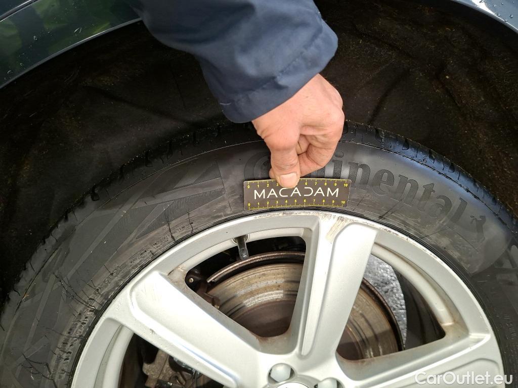  Volvo  XC90 VOLVO  / 2019 / 5P / SUV Recharge T8 AWD GT 8 Inscription Busi #46