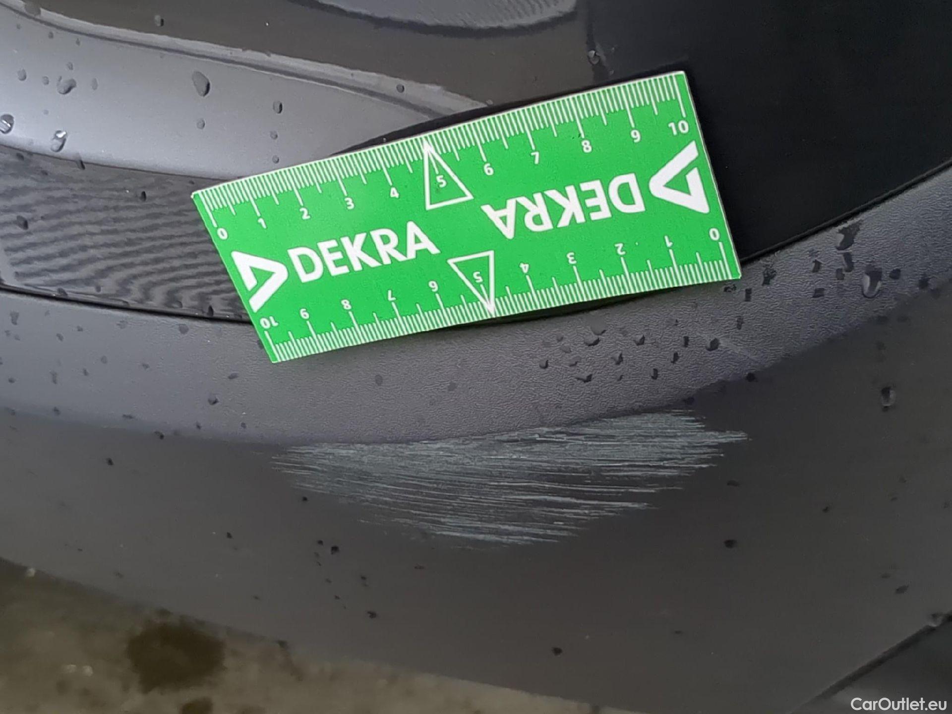  Mercedes  GLC MERCEDES-BENZ  / 2022 / 5P / SUV  400 e AMG Line 4MATIC #28