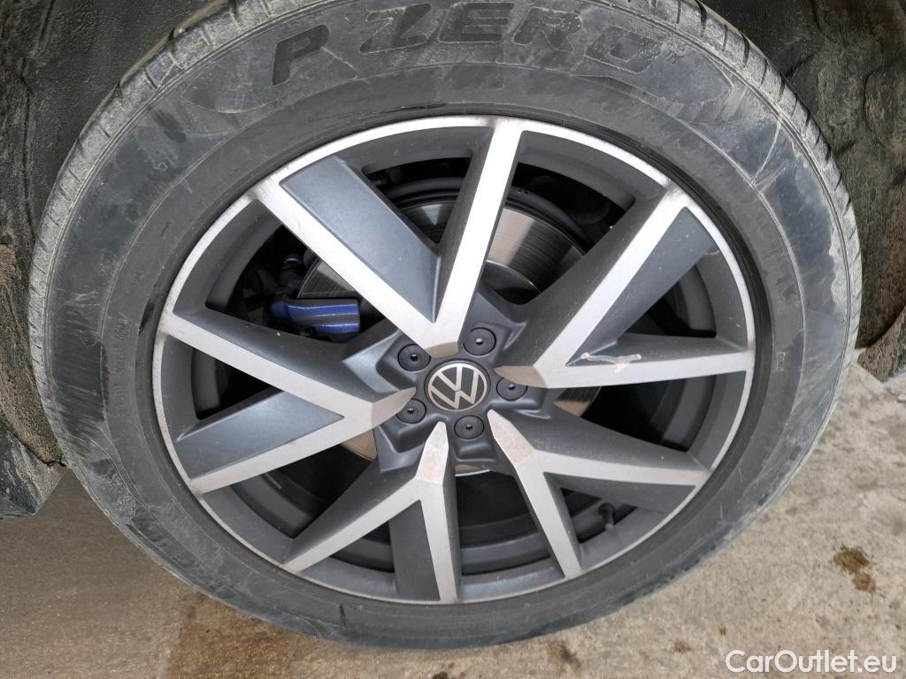  Volkswagen  Touareg VOLKSWAGEN  / 2023 / 5P / SUV 3.0 V6 EHYBRID 4WD R AUTO #10