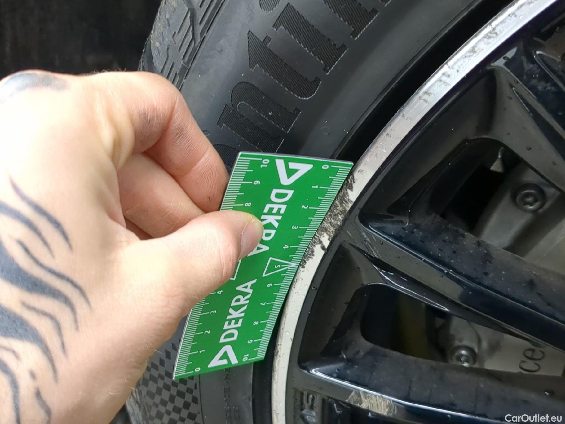  Mercedes  GLC MERCEDES-BENZ  / 2022 / 5P / SUV  400 e AMG Line 4MATIC #7