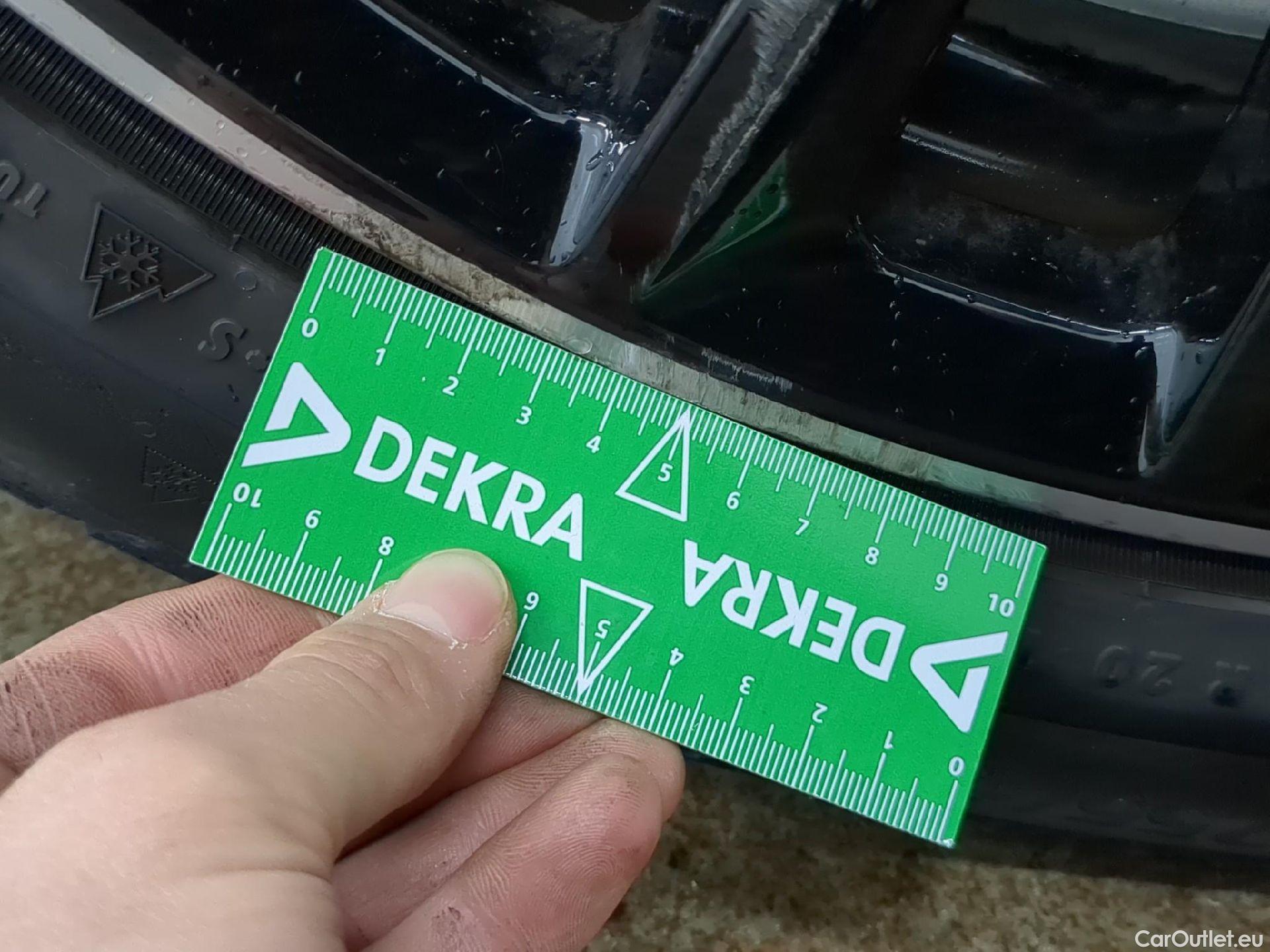  Mercedes  GLC MERCEDES-BENZ  / 2022 / 5P / SUV  400 e AMG Line 4MATIC #8