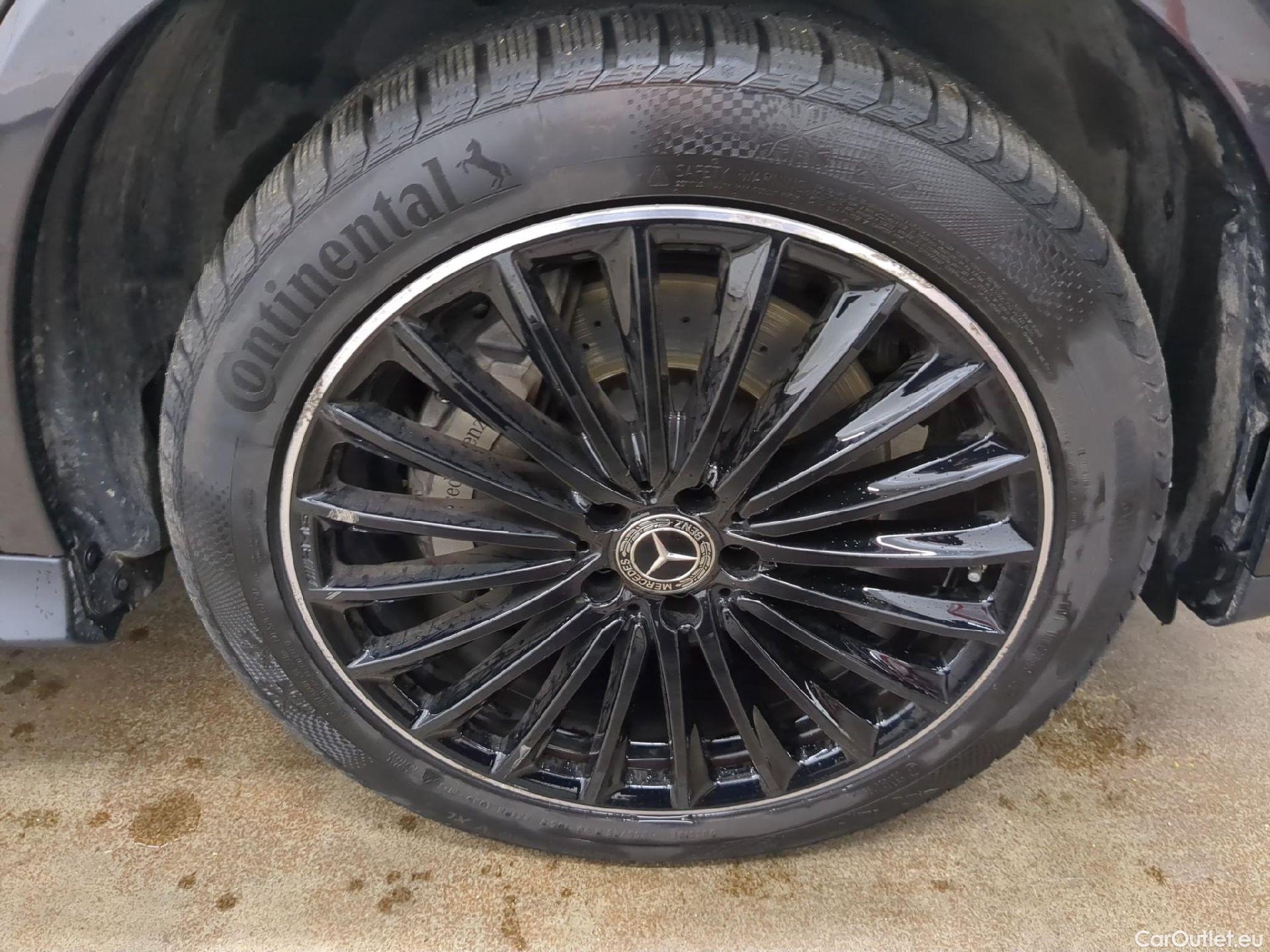  Mercedes  GLC MERCEDES-BENZ  / 2022 / 5P / SUV  400 e AMG Line 4MATIC #2