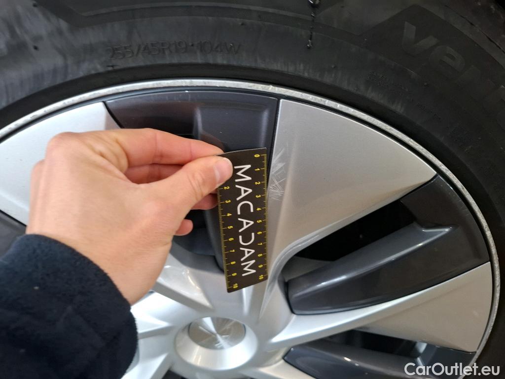  Tesla  Model Y TESLA  / 2020 / 5P / SUV Grande Autonomie Dual-Motor AWD #50