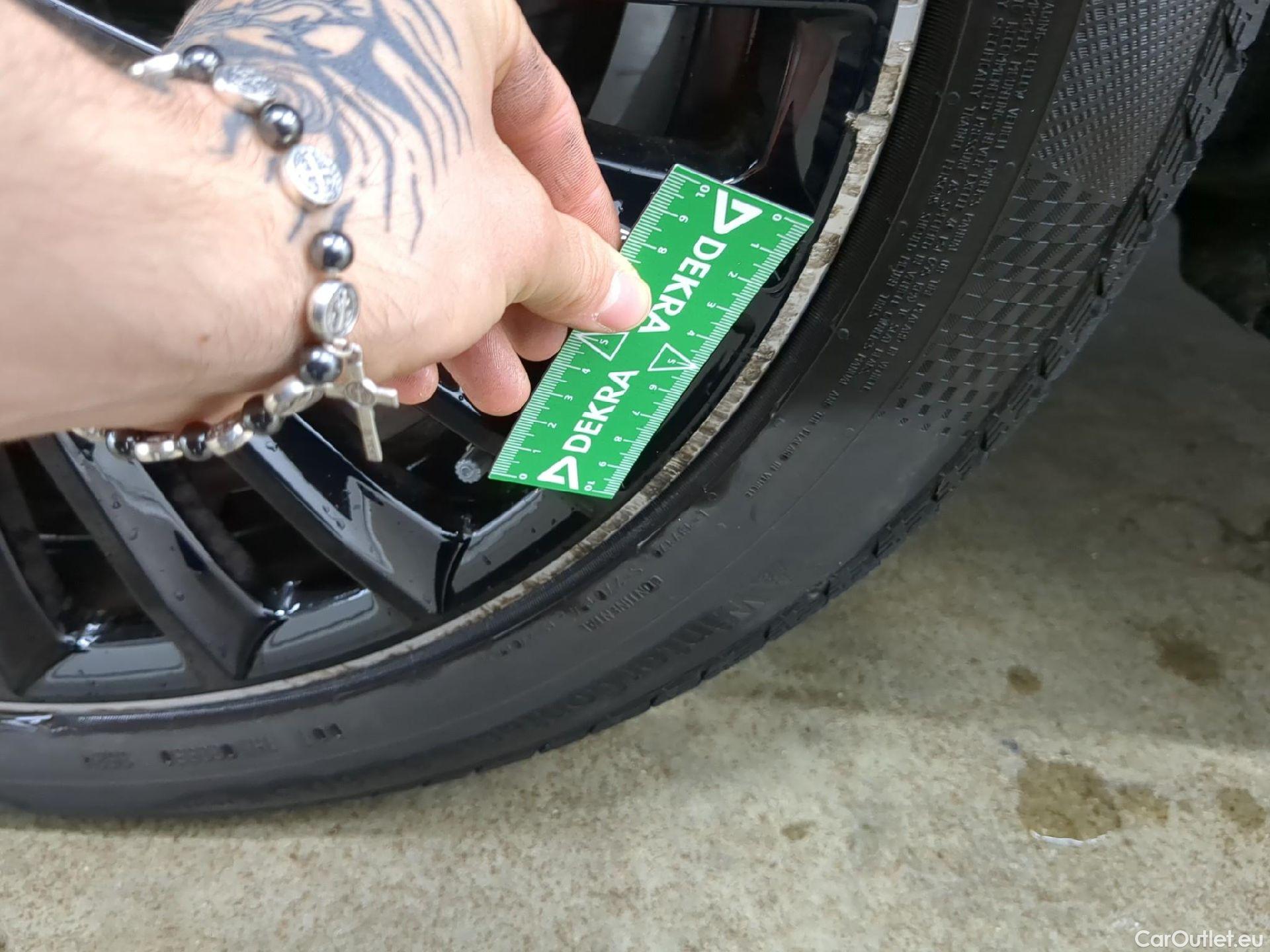  Mercedes  GLC MERCEDES-BENZ  / 2022 / 5P / SUV  400 e AMG Line 4MATIC #11