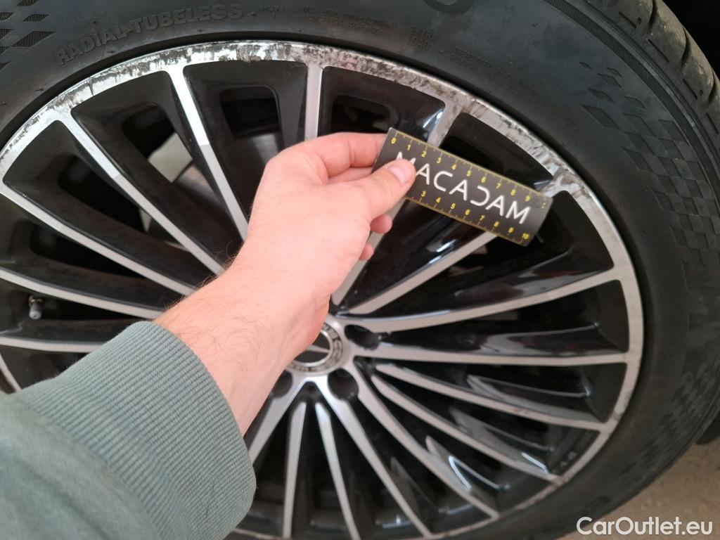  Mercedes  G-Klasee MERCEDES-BENZ GLC Coupe / 2023 / 5P / Coupé GLC 300 e AMG Line 4MATIC #51