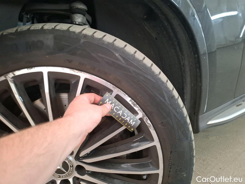  Mercedes  G-Klasee MERCEDES-BENZ GLC Coupe / 2023 / 5P / Coupé GLC 300 e AMG Line 4MATIC #40