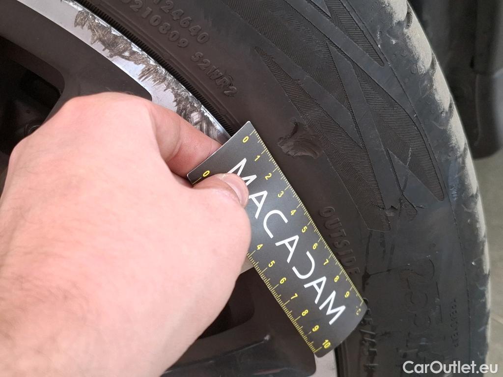  Mercedes  G-Klasee MERCEDES-BENZ GLC Coupe / 2023 / 5P / Coupé GLC 300 e AMG Line 4MATIC #12