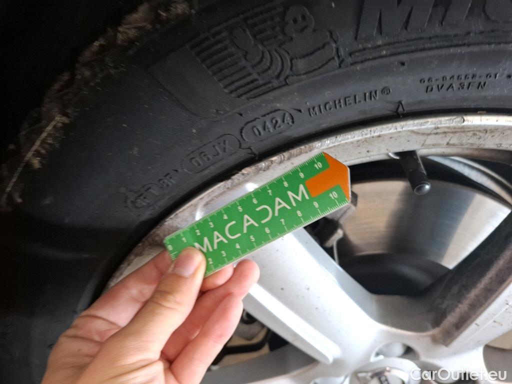  Volvo  XC90 VOLVO  / 2019 / 5P / SUV Recharge T8 AWD GT 8 Inscription Busi #16