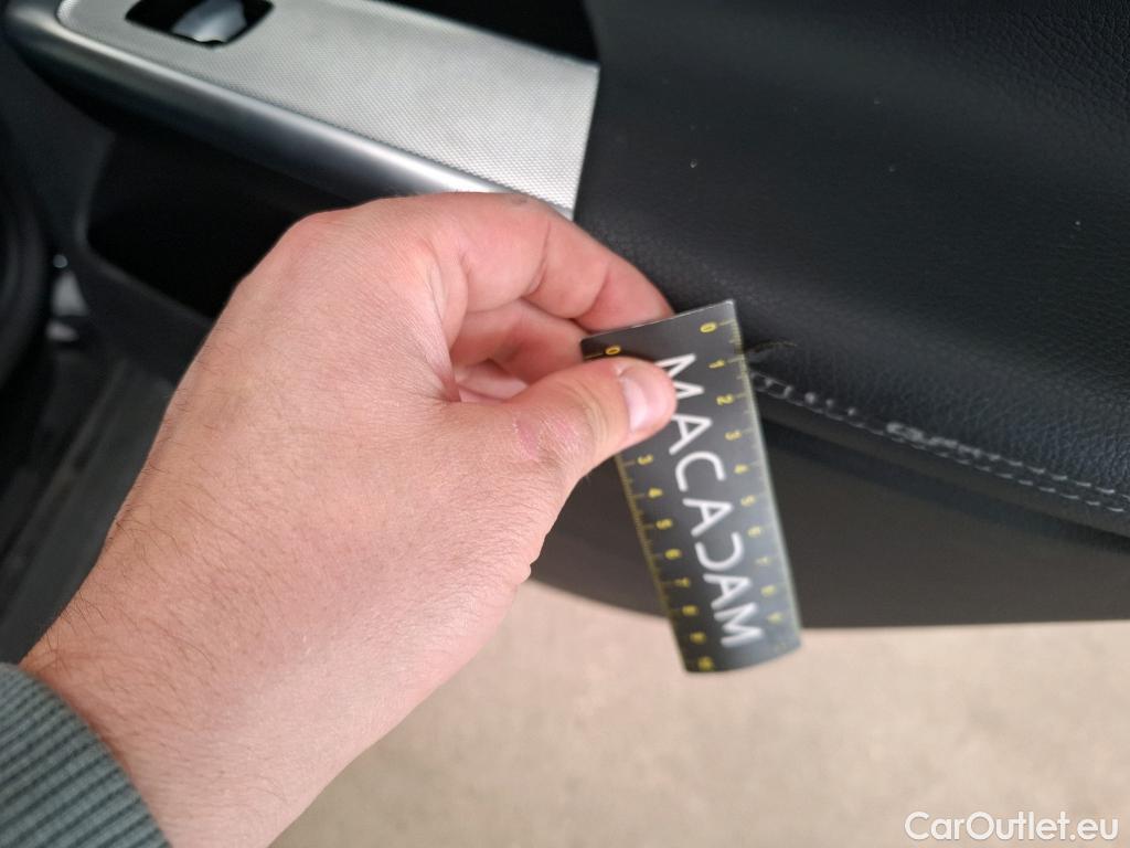  Mercedes  G-Klasee MERCEDES-BENZ GLC Coupe / 2023 / 5P / Coupé GLC 300 e AMG Line 4MATIC #2