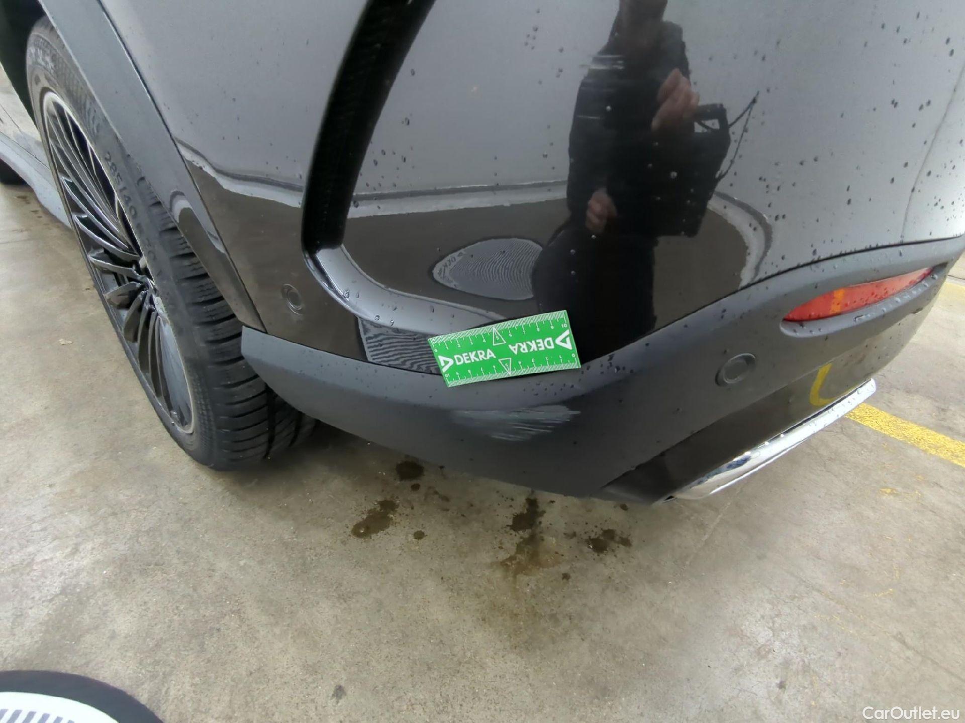  Mercedes  GLC MERCEDES-BENZ  / 2022 / 5P / SUV  400 e AMG Line 4MATIC #29