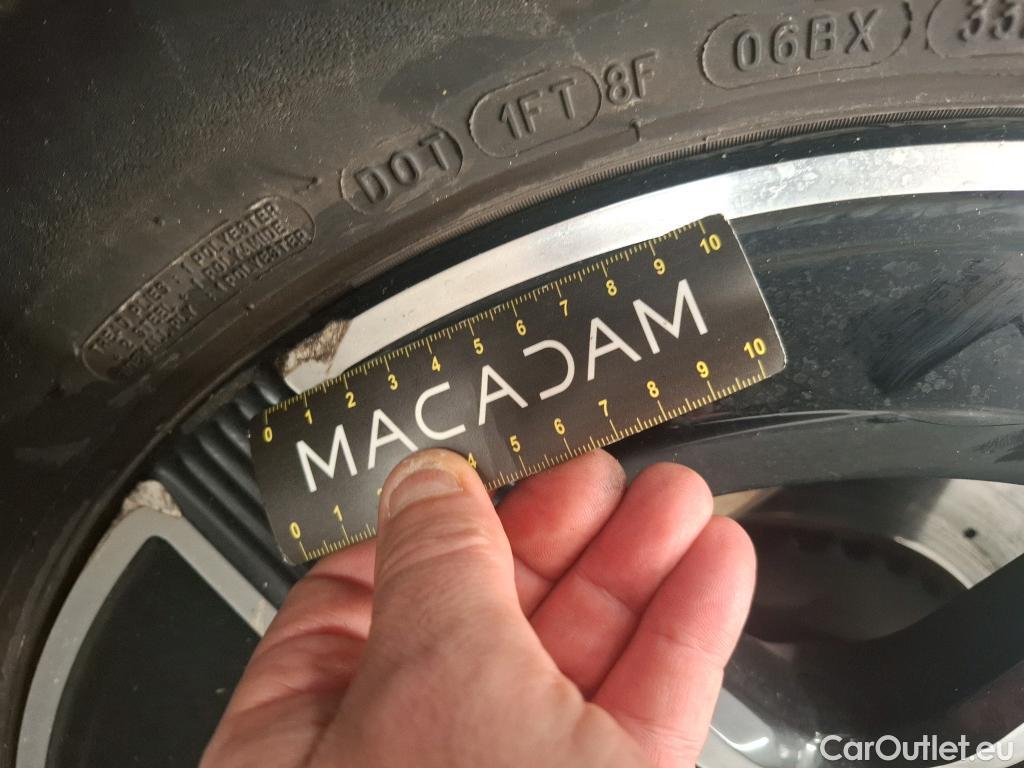  Mercedes  GLC MERCEDES-BENZ  / 2022 / 5P / SUV  400 e AMG Line 4MATIC #10