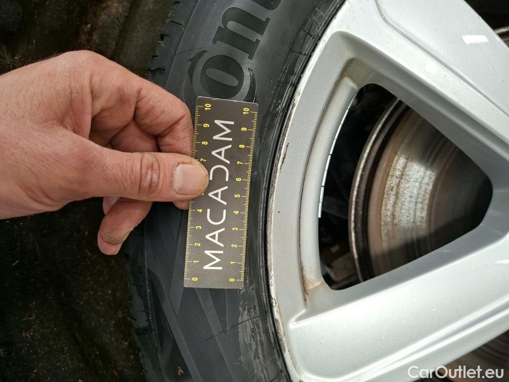  Volvo  XC90 VOLVO  / 2019 / 5P / SUV Recharge T8 AWD GT 8 Inscription Busi #33