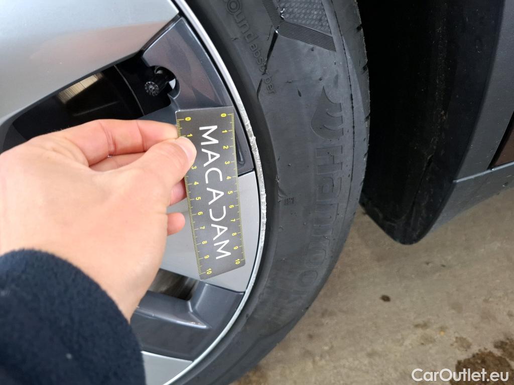  Tesla  Model Y TESLA  / 2020 / 5P / SUV Grande Autonomie Dual-Motor AWD #41