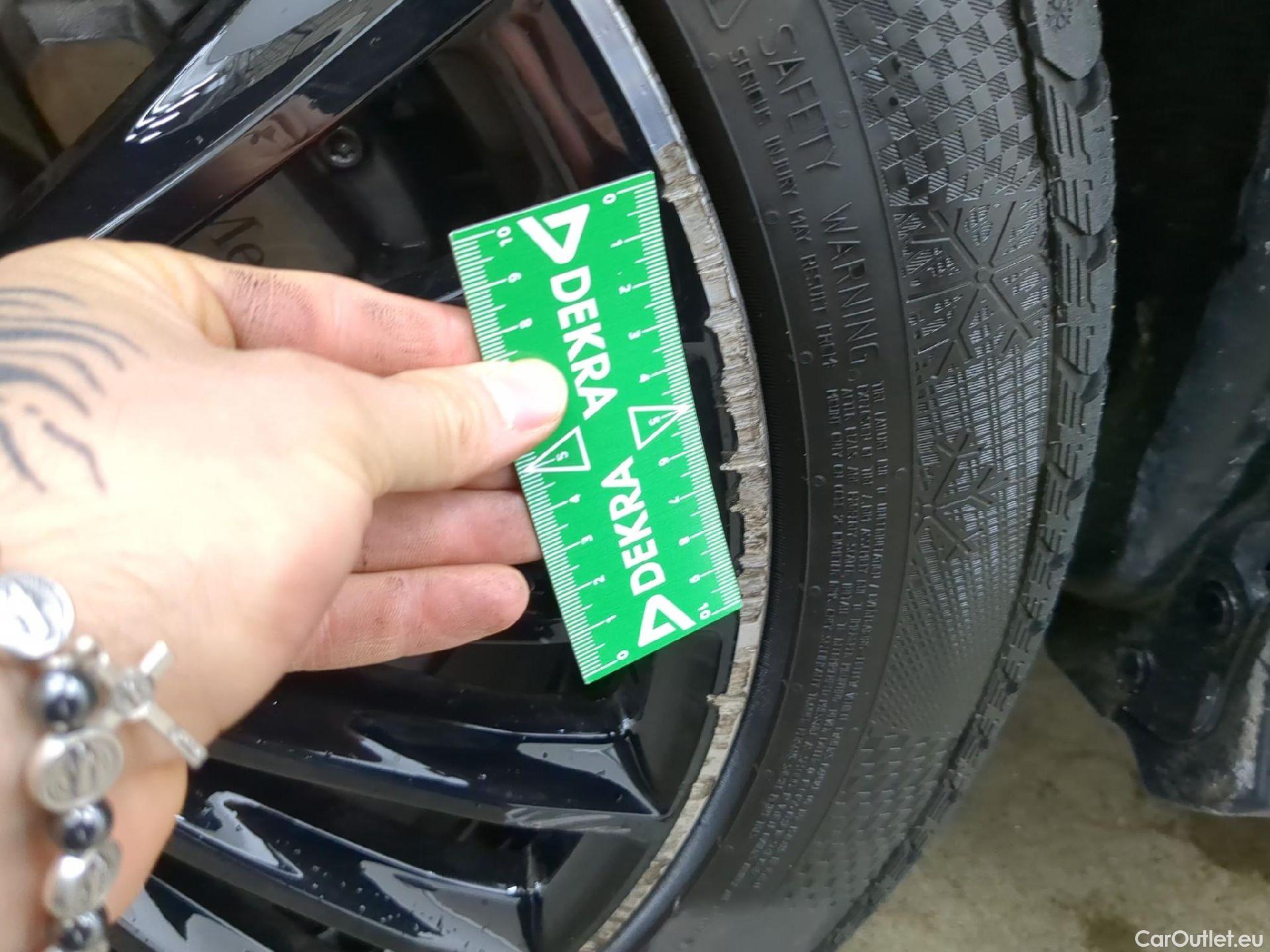  Mercedes  GLC MERCEDES-BENZ  / 2022 / 5P / SUV  400 e AMG Line 4MATIC #12