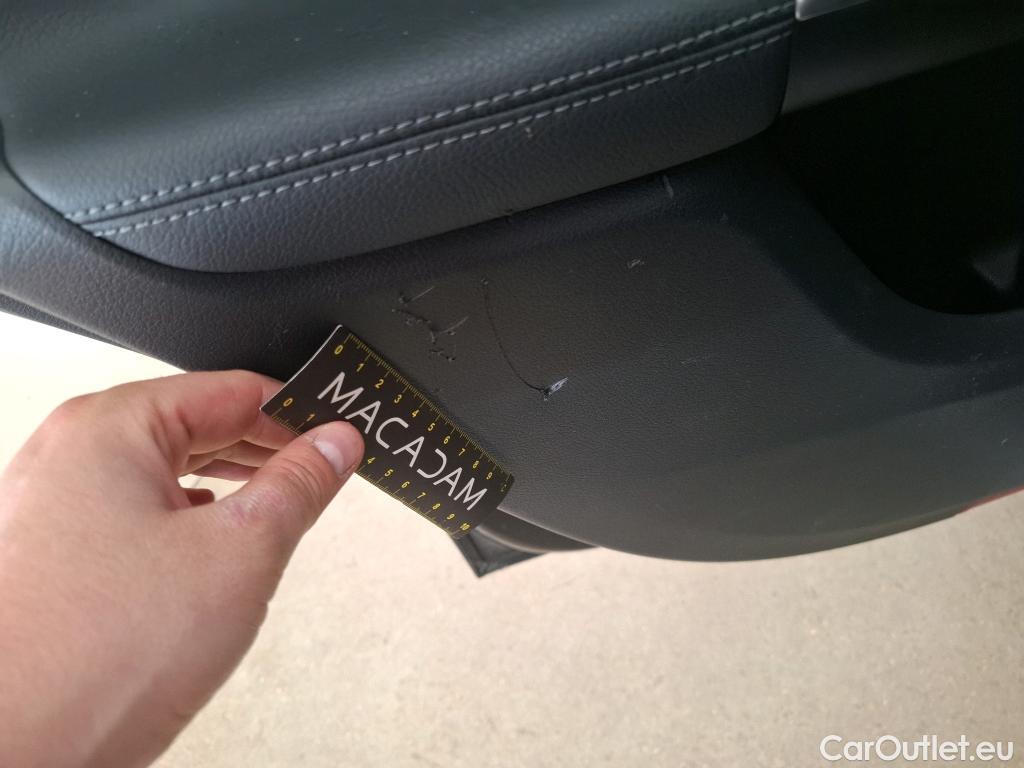  Mercedes  G-Klasee MERCEDES-BENZ GLC Coupe / 2023 / 5P / Coupé GLC 300 e AMG Line 4MATIC #82