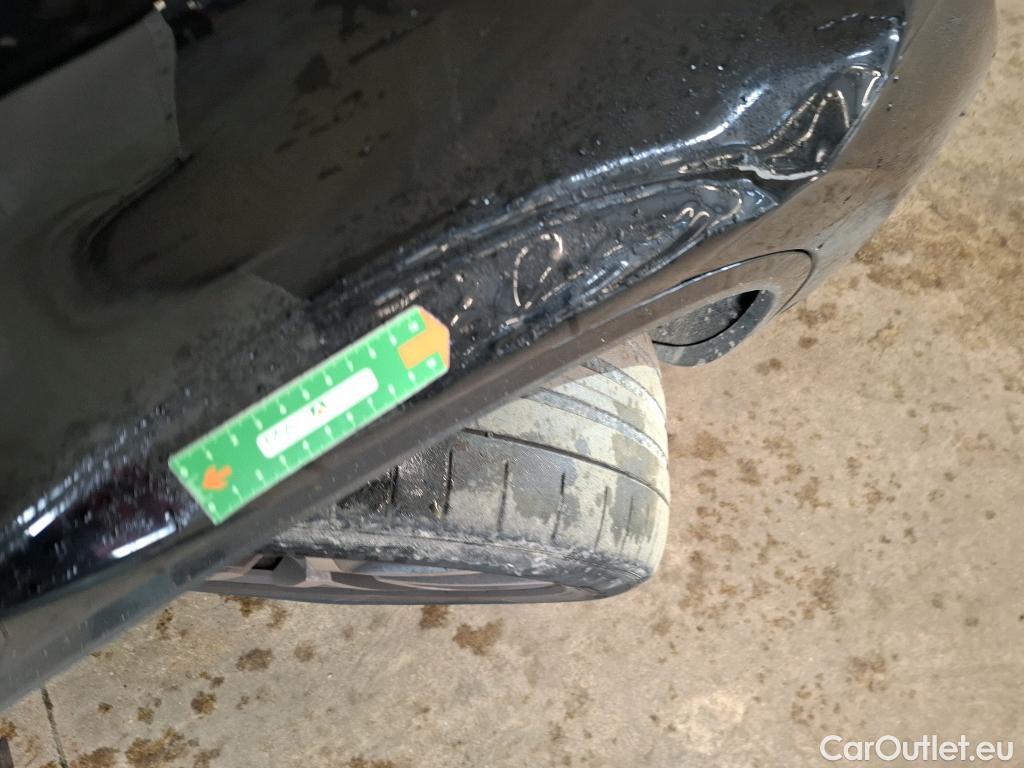  Volkswagen  Touareg VOLKSWAGEN  / 2023 / 5P / SUV 3.0 V6 EHYBRID 4WD R AUTO #4