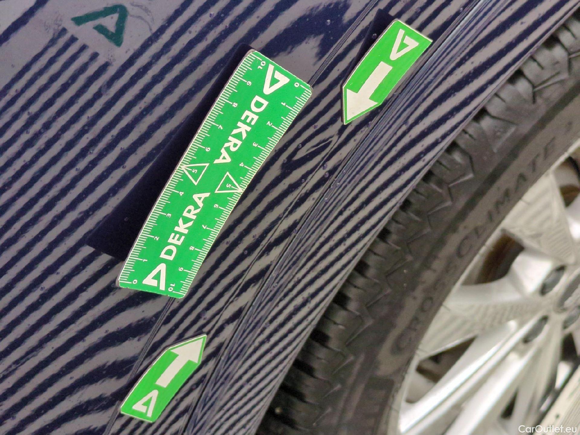  Audi  Q3  35 TDI Design luxe 2.0 TDI 150CV BVA7 E6dT #14