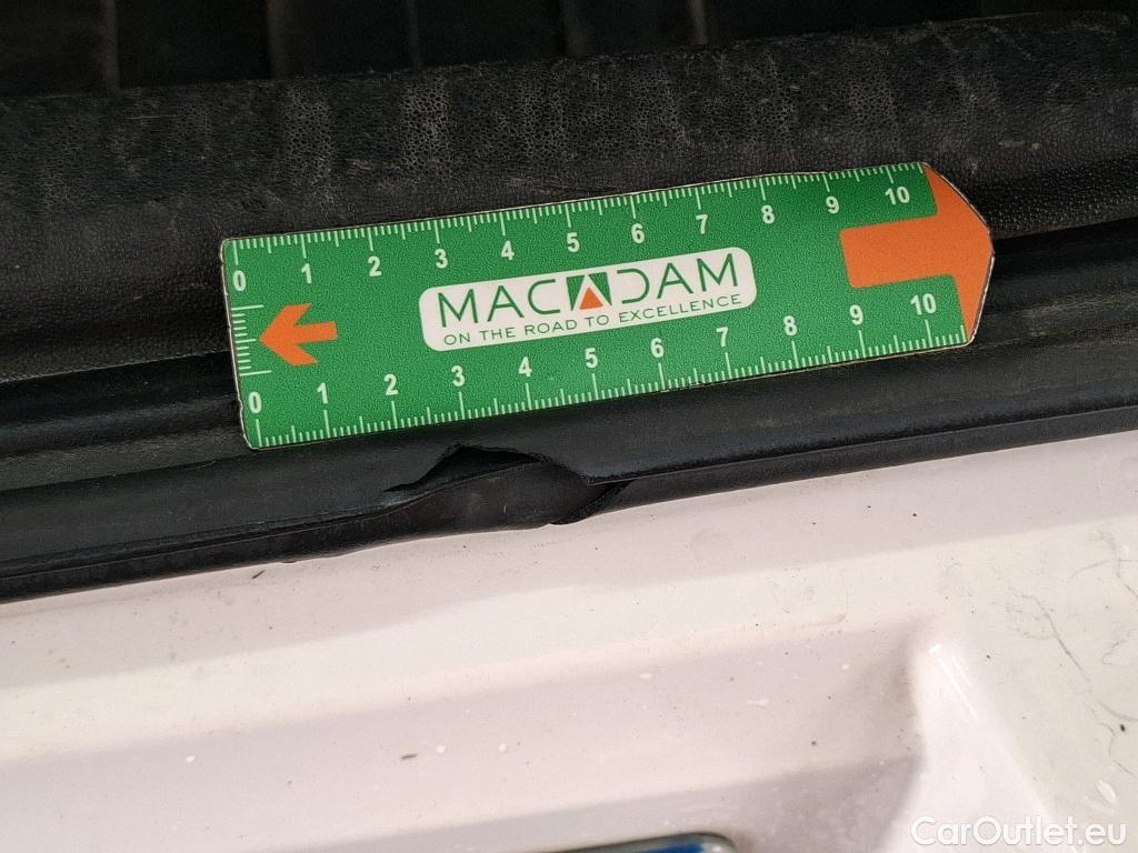  Citroen  C3  Société Feel 1.5 BlueHDI 100CV BVM5 E6dT #6