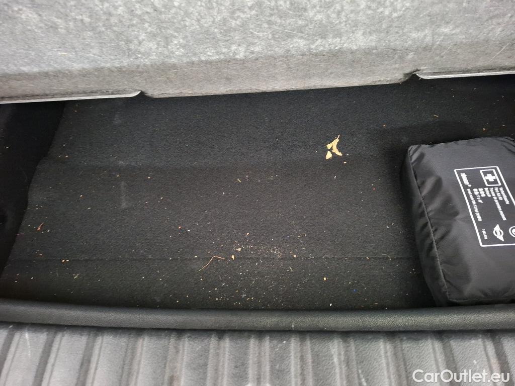  Bmw  Serie 1 Série 1 Berline 120 d xDrive Edition Sport 2.0 190CV BVA8 E6d #51