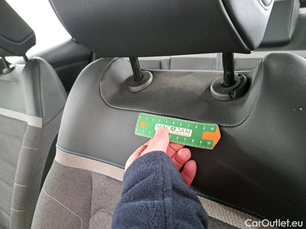  Citroen  C4 CITROEN  X / 2022 / 4P / Berline PureTech 130 S&S EAT8 Feel Pack #36