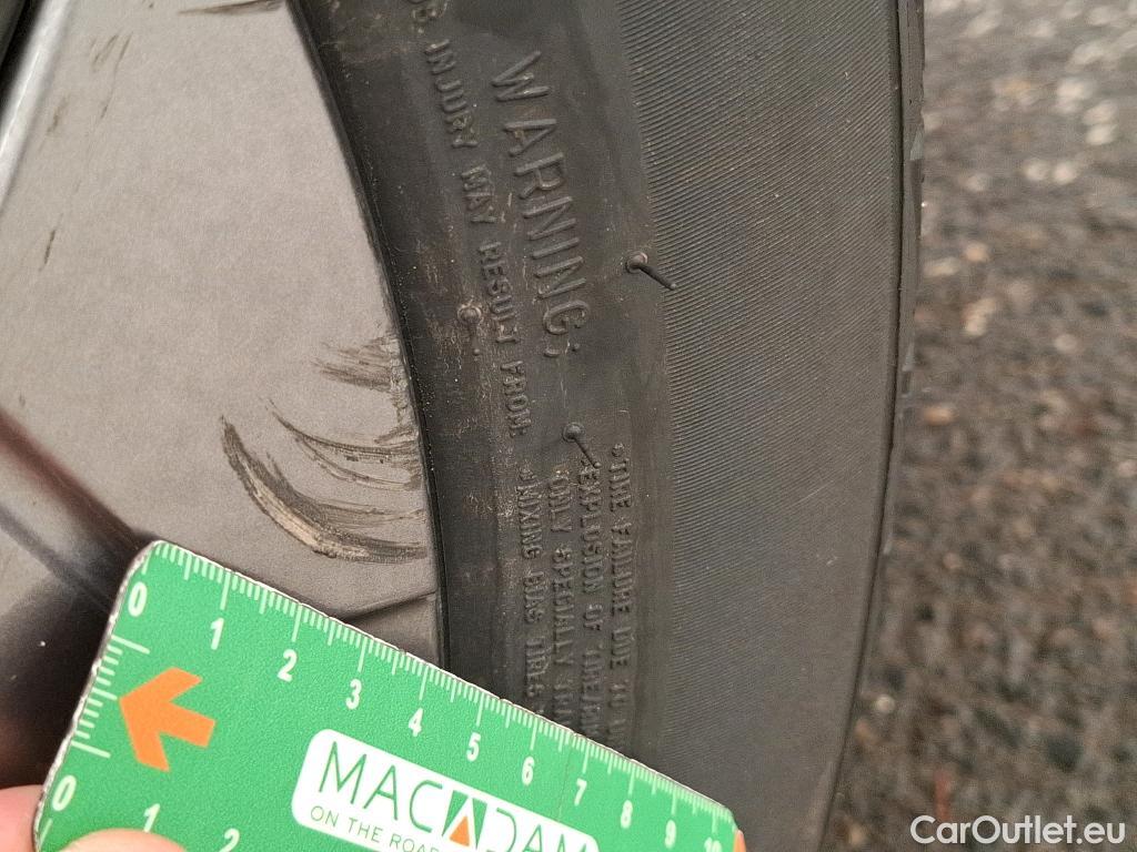  Citroen  C4  X Feel Pack 1.2 PureTech 130CV BVA8 6E #12