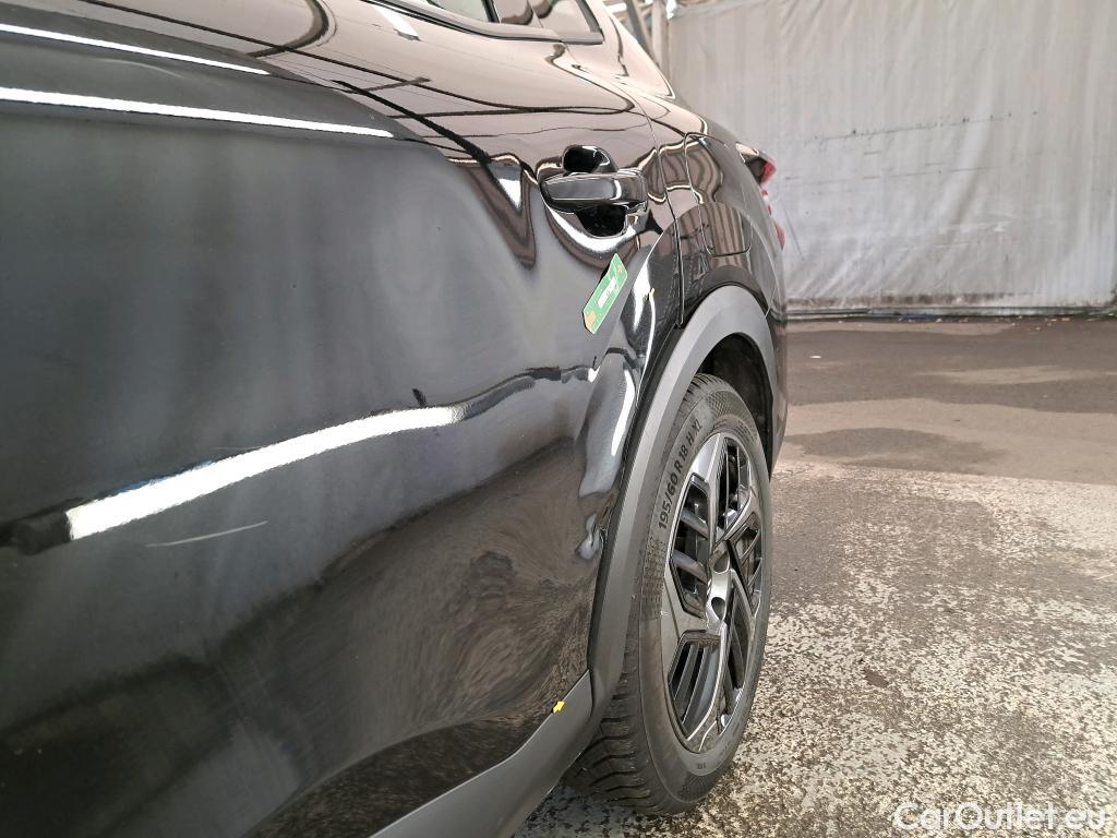  Citroen  C4 CITROEN  X / 2022 / 4P / Berline PureTech 130 S&S EAT8 Feel Pack #2