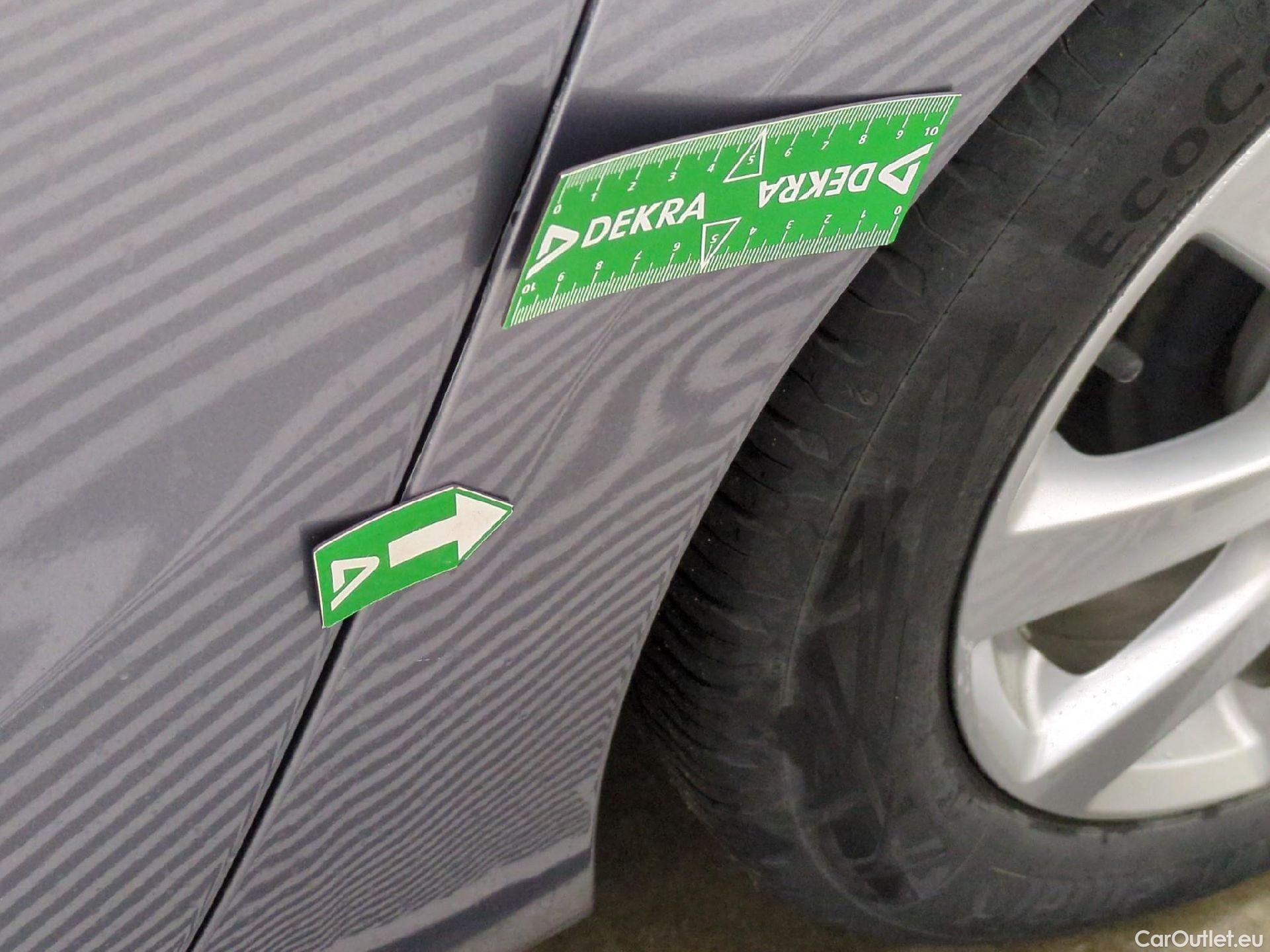  Opel  Corsa  F Edition Business 1.2 75CV BVM5 E6d #19