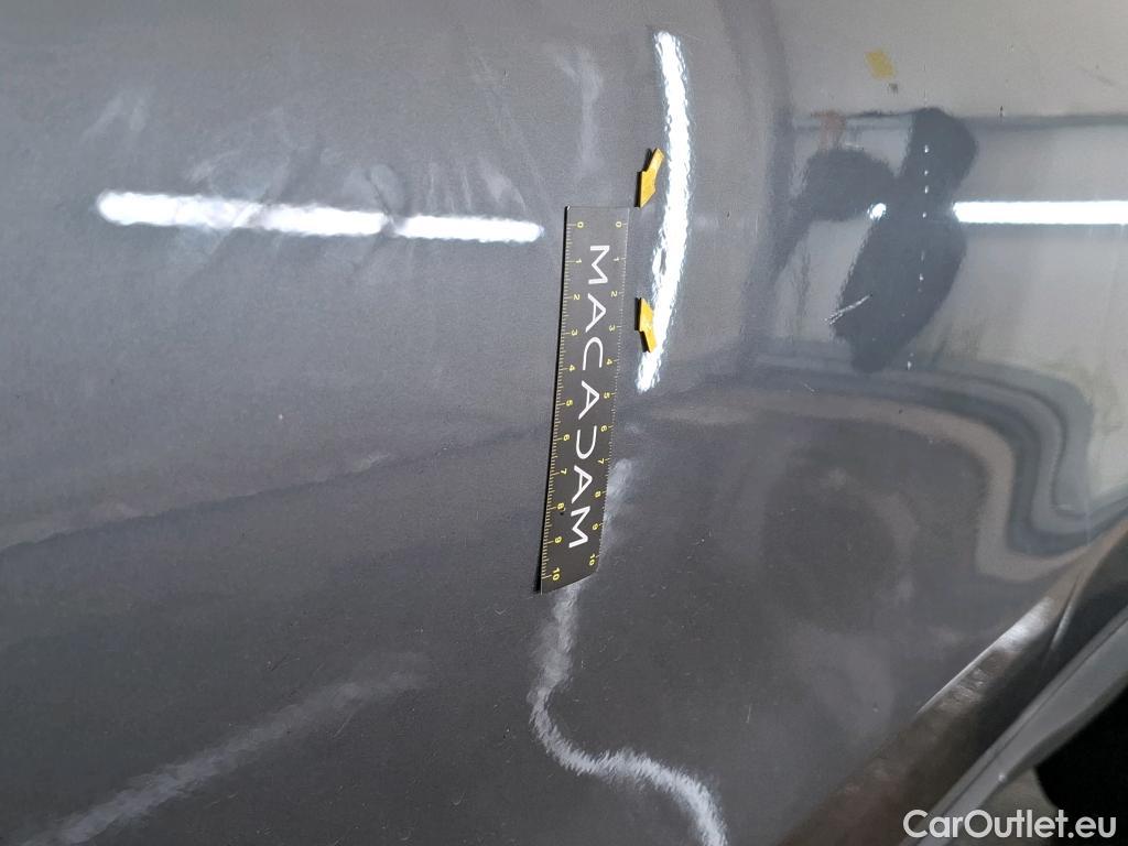  Mercedes  G-Klasee MERCEDES-BENZ GLC / 2019 / 5P / SUV 2.0 GLC 300 E BUSINESS LINE 4MATIC #29