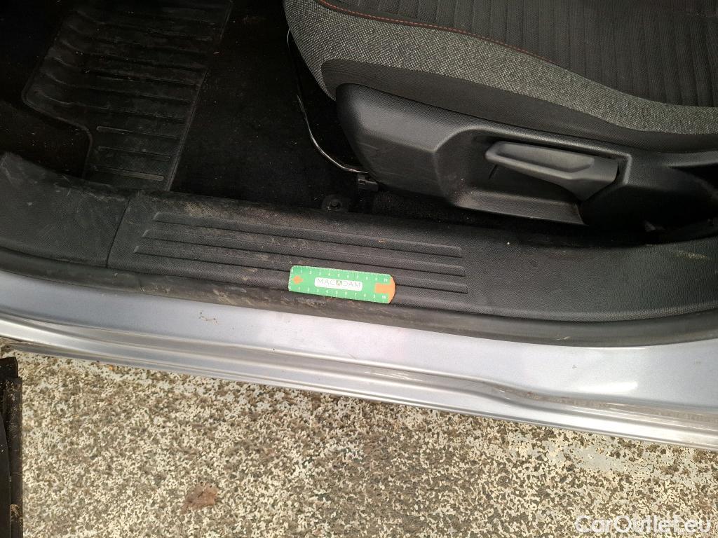  Peugeot  2008  Active Business 1.2 PureTech 130CV BVA8 E6d #20