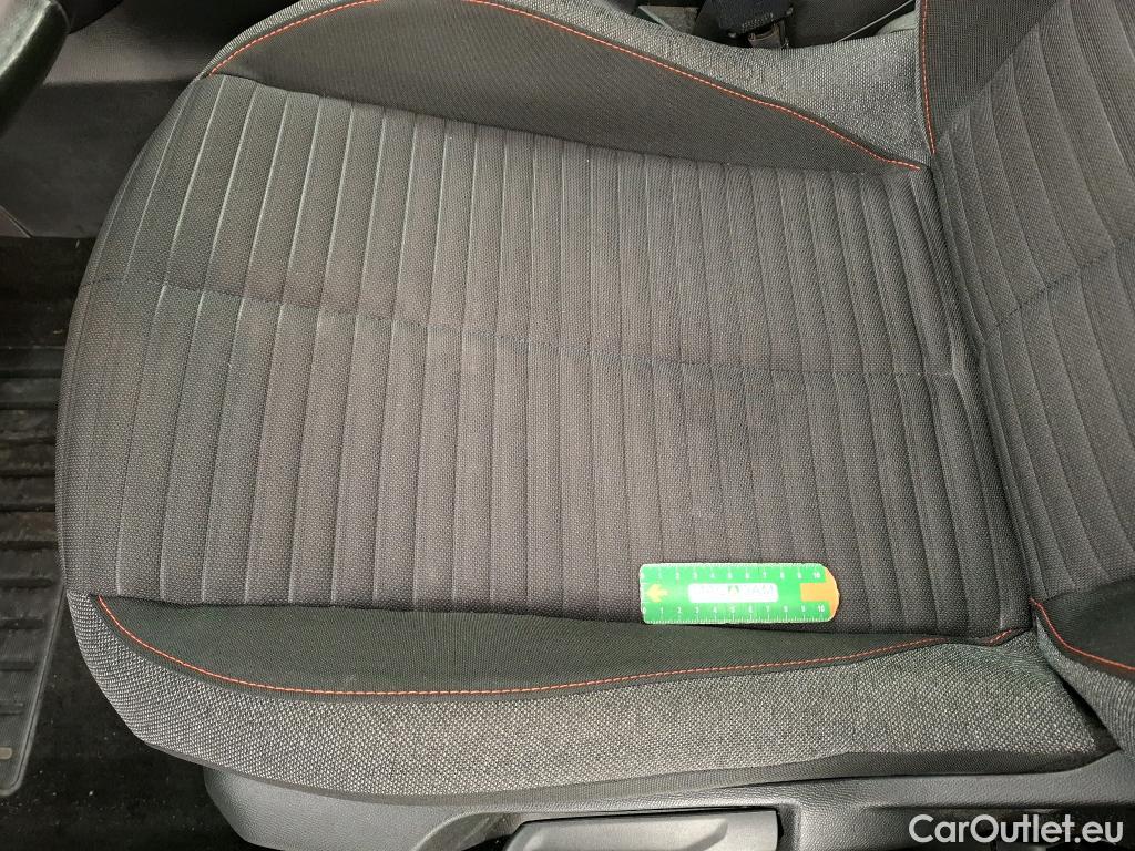  Peugeot  2008  Active Business 1.2 PureTech 130CV BVA8 E6d #28