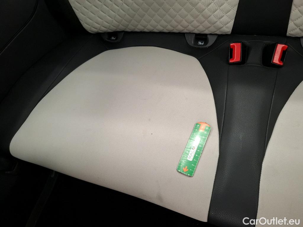  Fiat  500 FIAT   2015 3P Berline Hybrid 1.0 BSG 70 ch Dolcevita #9