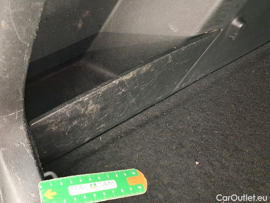  Peugeot  2008  Active Business 1.2 PureTech 130CV BVA8 E6d #15