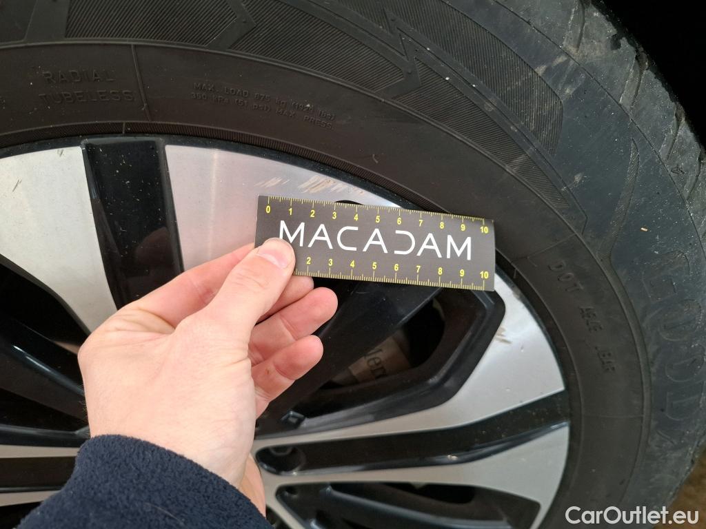  Mercedes  G-Klasee MERCEDES-BENZ GLC / 2019 / 5P / SUV 2.0 GLC 300 E BUSINESS LINE 4MATIC #22