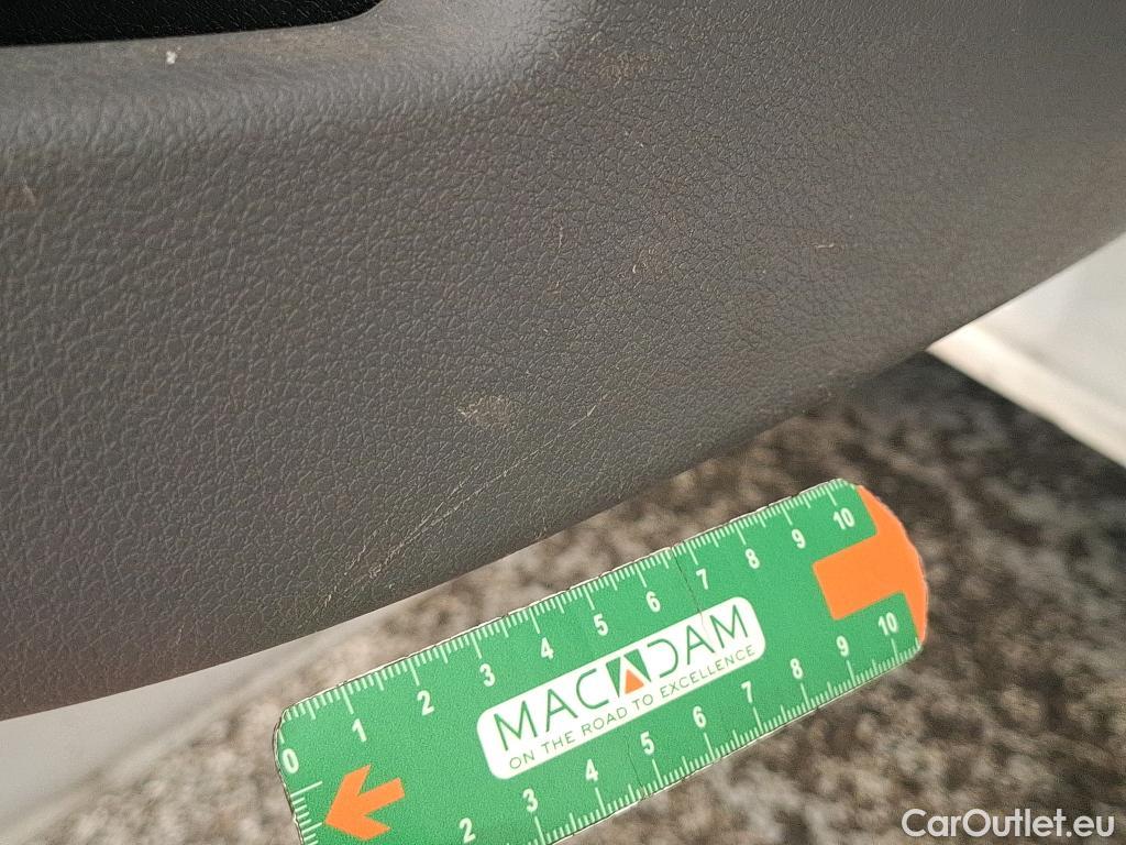  Citroen  Jumpy CITROEN  VU 4p Fourgon Taille M BlueHDi 95 BVM Confort #50