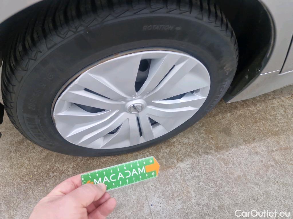  Nissan  Leaf NISSAN  / 2017 / 5P / Berline 150ch Visia Business #26