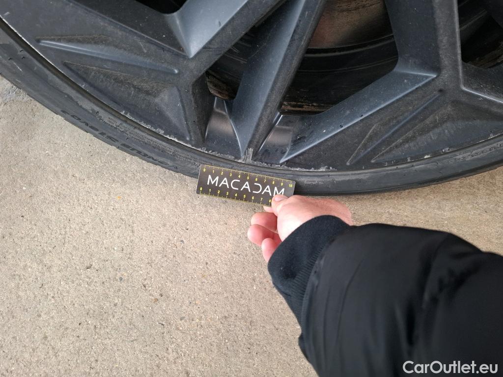  Hyundai   Ioniq Ioniq 6 First Edition Electrique 4WD 77kWh BVA #16