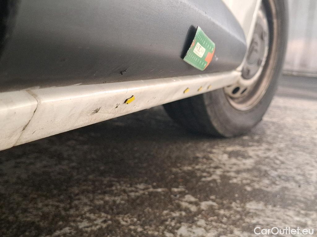  Citroen  Jumpy CITROEN  VU 4p Fourgon Taille M BlueHDi 95 BVM Confort #25