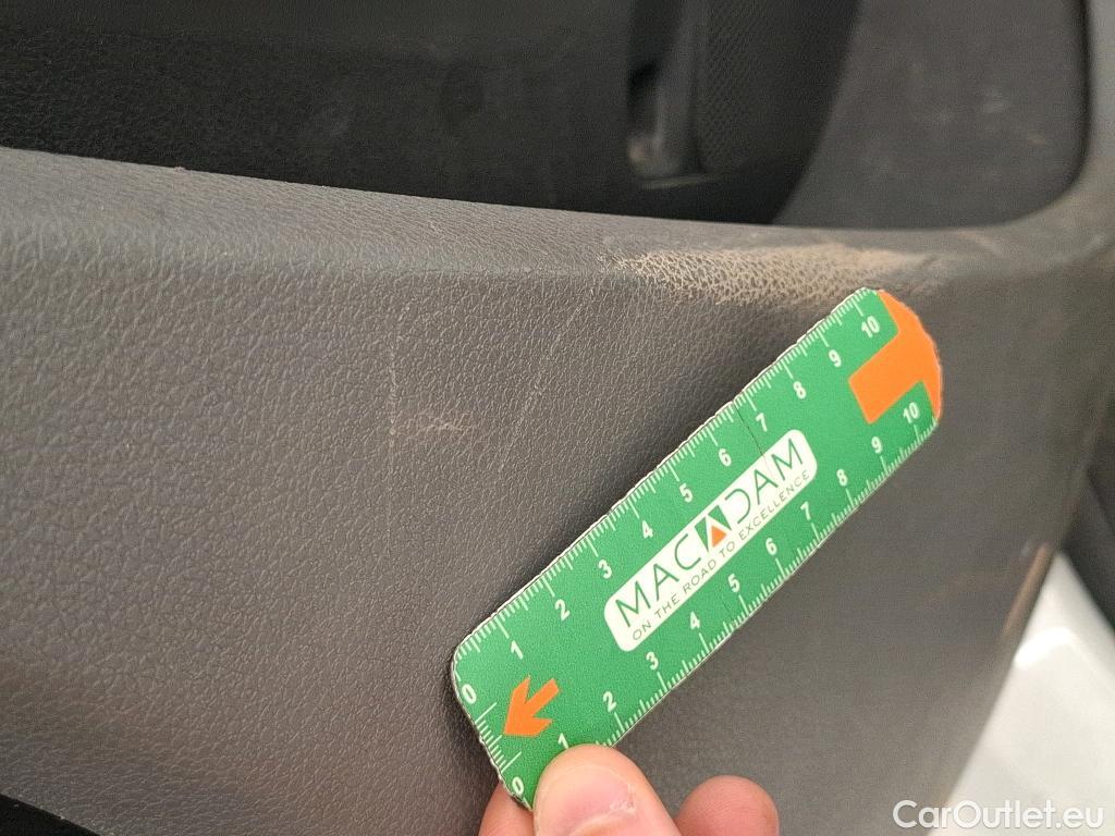  Citroen  Jumpy CITROEN  VU 4p Fourgon Taille M BlueHDi 95 BVM Confort #49