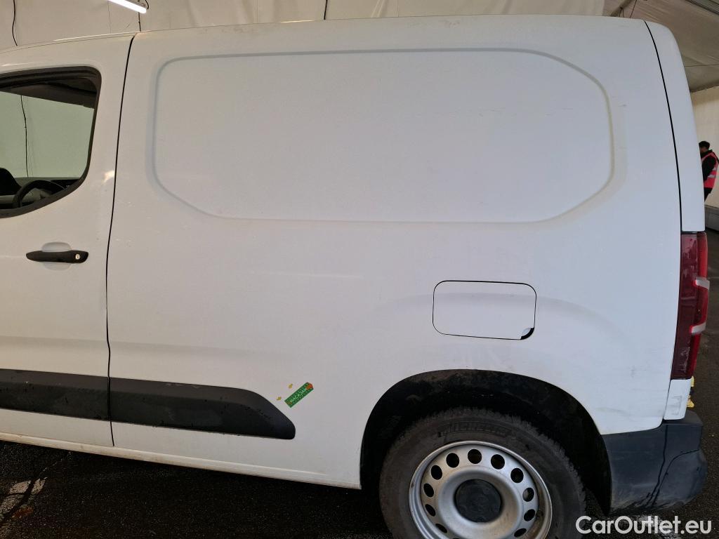  Peugeot  Partner PEUGEOT  VU 4p Fourgonnette BHDI 100 S&S STANDARD 1000KG PREMIUM #1