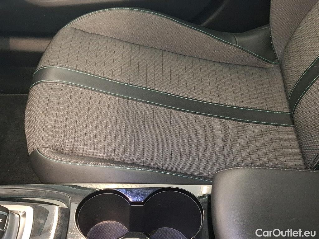  Peugeot  2008  Allure Business 1.5 HDi 130CV BVA8 E6d #54