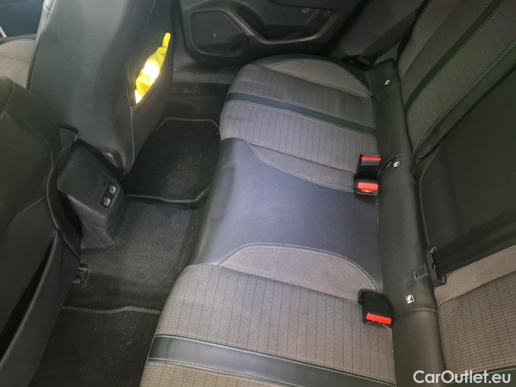  Peugeot  2008  Allure Business 1.5 HDi 130CV BVA8 E6d #51