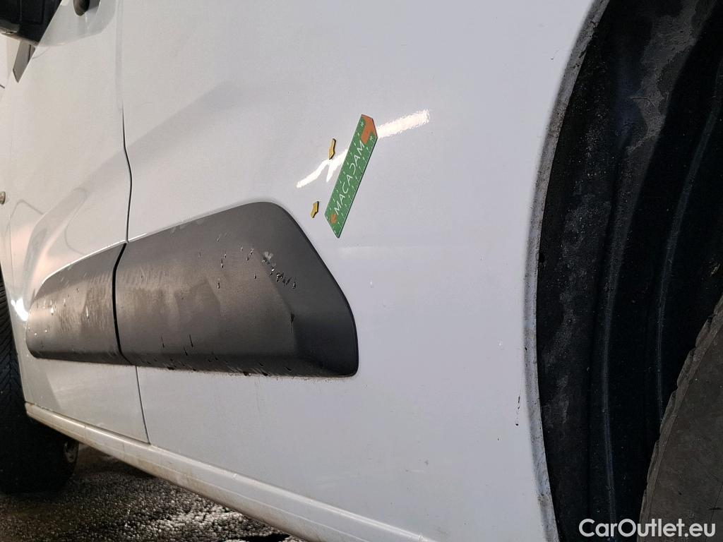  Peugeot  Partner PEUGEOT  VU 4p Fourgonnette BHDI 100 S&S STANDARD 1000KG PREMIUM #2