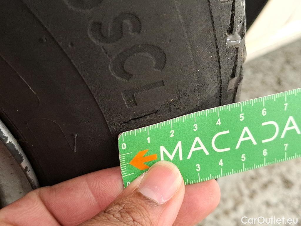  Volkswagen  Caddy VOLKSWAGEN  Van / 2015 / 4P / Fourgonnette 1.4 TGI GNV 110 Business Line #9