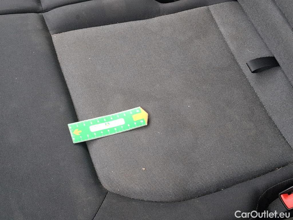  Volkswagen  Crafter VOLKSWAGEN  / 2017 / 4P / Fourgon tôlé 2.0 TDI 140 35 L4H3 Procab Business Line #32